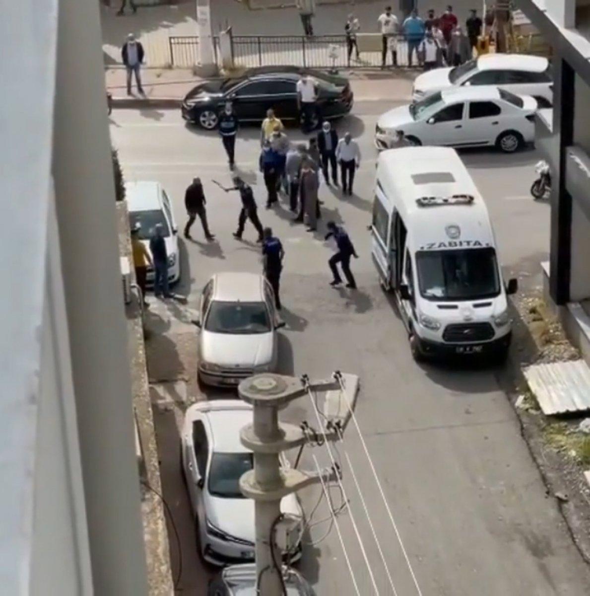 Hatay'da esnaf ve zabıta arasında kavga çıktı