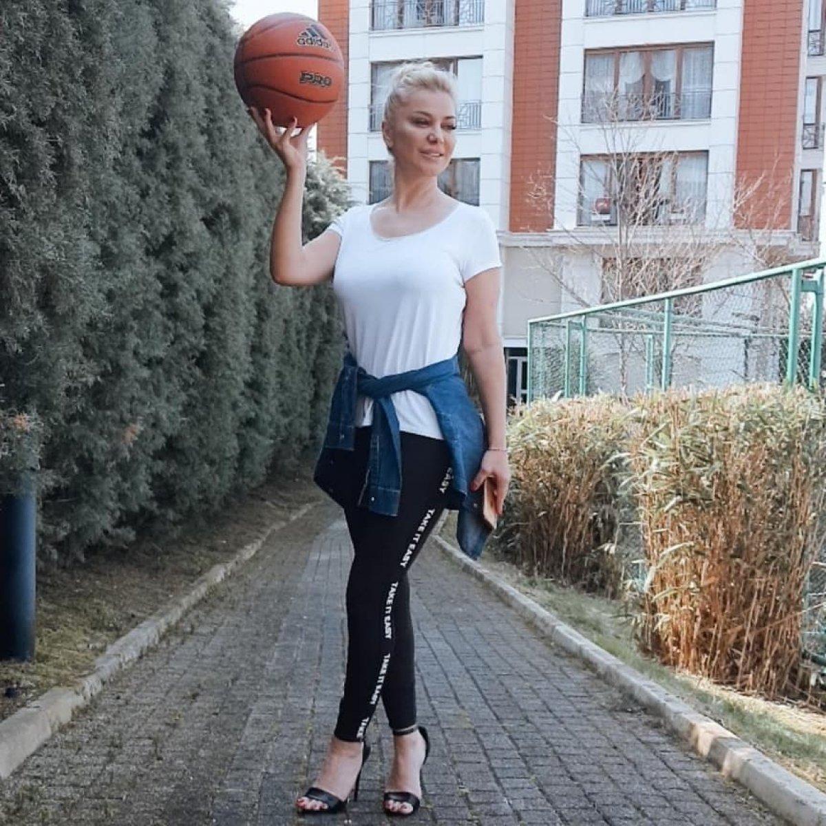 Songül Karlı'dan estetiksiz fotoğraf