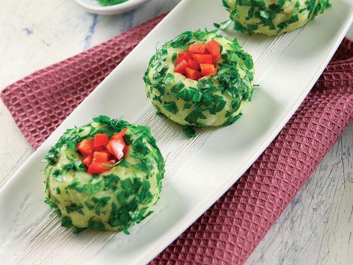 Sofranızı renklendirecek bir patates tarifi: Lalezar mezesi