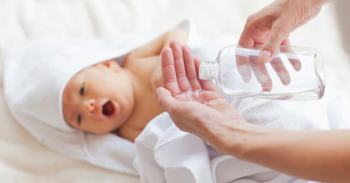 Bebeğin sağlığı için ebeveynler sağlıklı ürünler kullanmalı