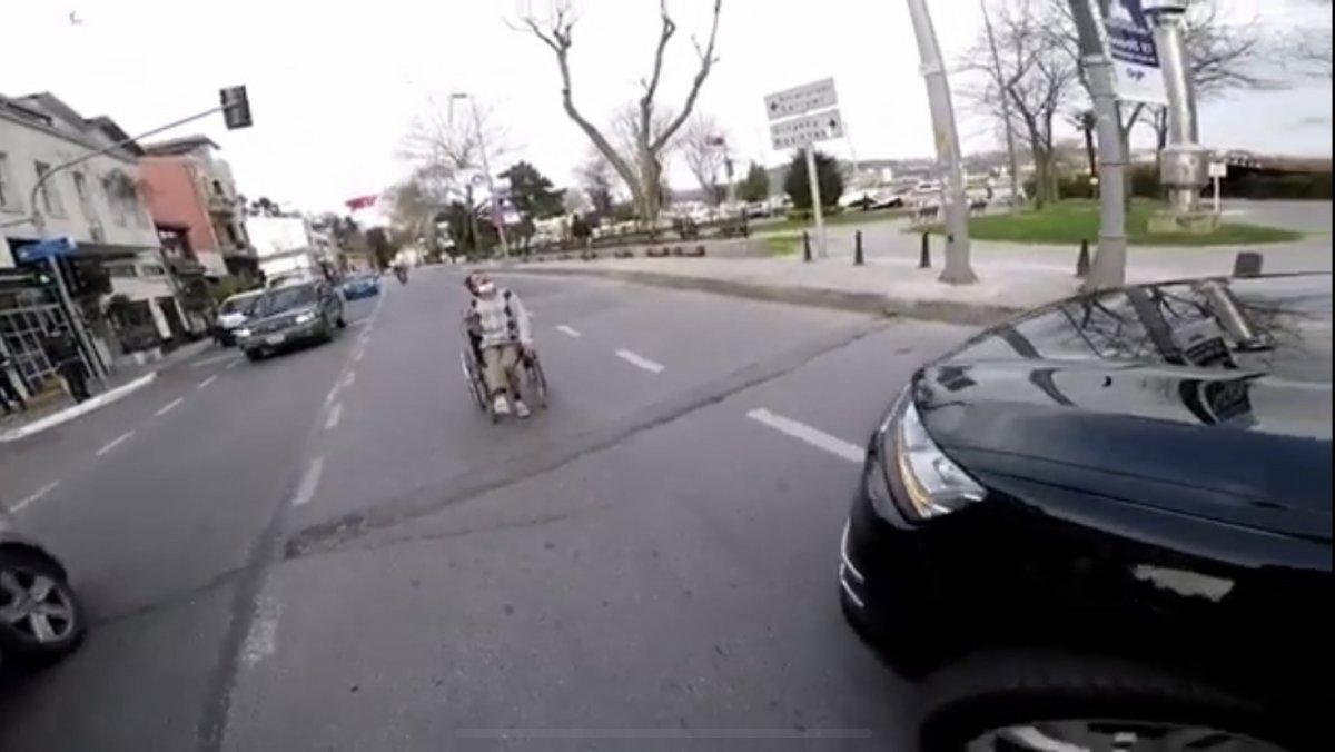 Kuruçeşme’de engelli adam yol ortasında devrildi