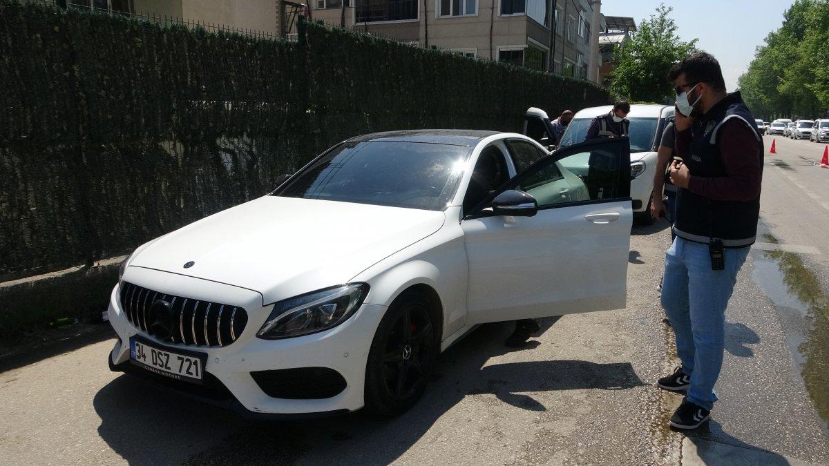 Bursa’da polisten kaçtı, silahla yakalandı