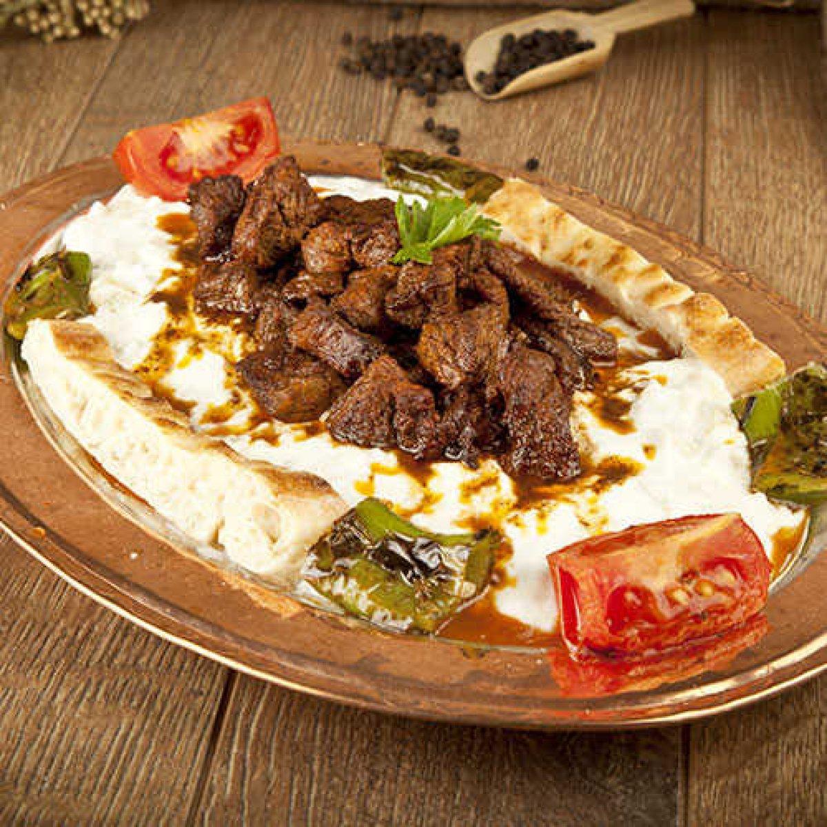 Ekonomik ve lezzetli: Antep usulü alinazik kebabı tarifi