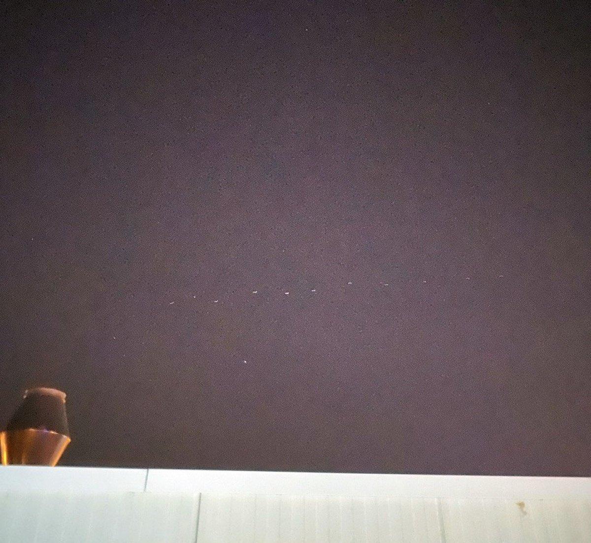 Gökyüzündeki esrarengiz ışıklar merak konusu oldu