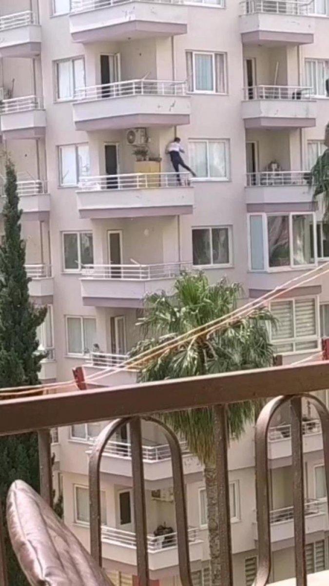 Mersin'de tehlikeli kaçış: Polisi görünce balkondan 5'nci kata indi