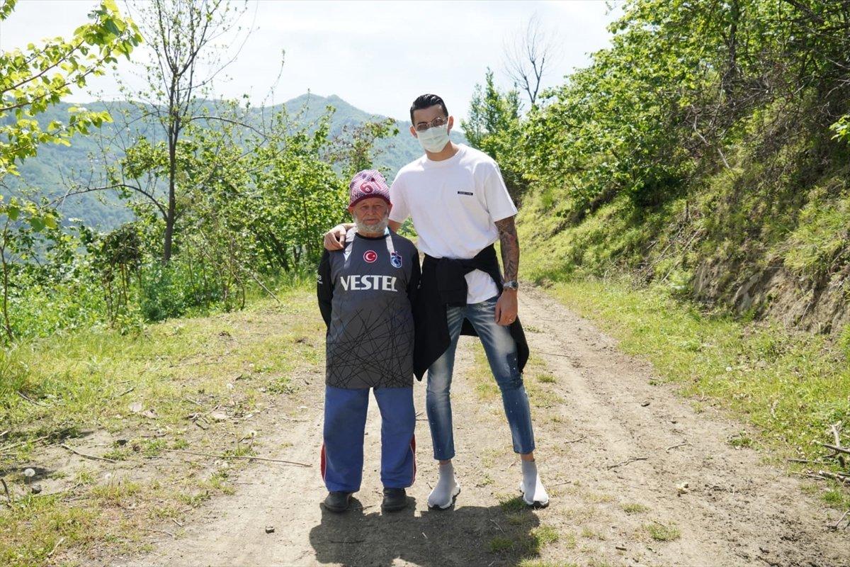 Uğurcan'dan Ahmet Dede'ye sürpriz ziyaret