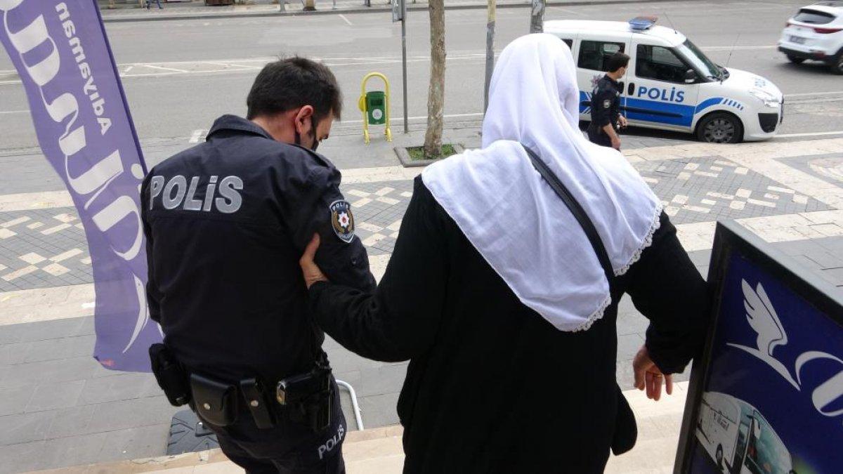 Adıyaman'da yaşlı kadının yardımına polis koştu