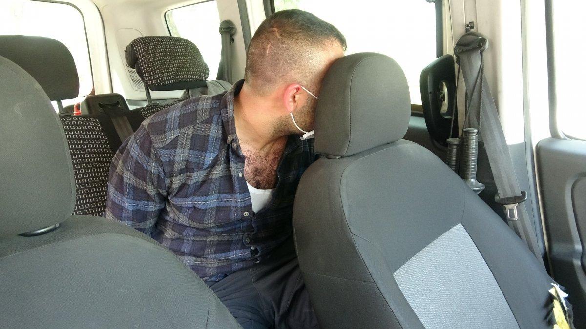 Bursa’da polisten kaçtı, silahla yakalandı