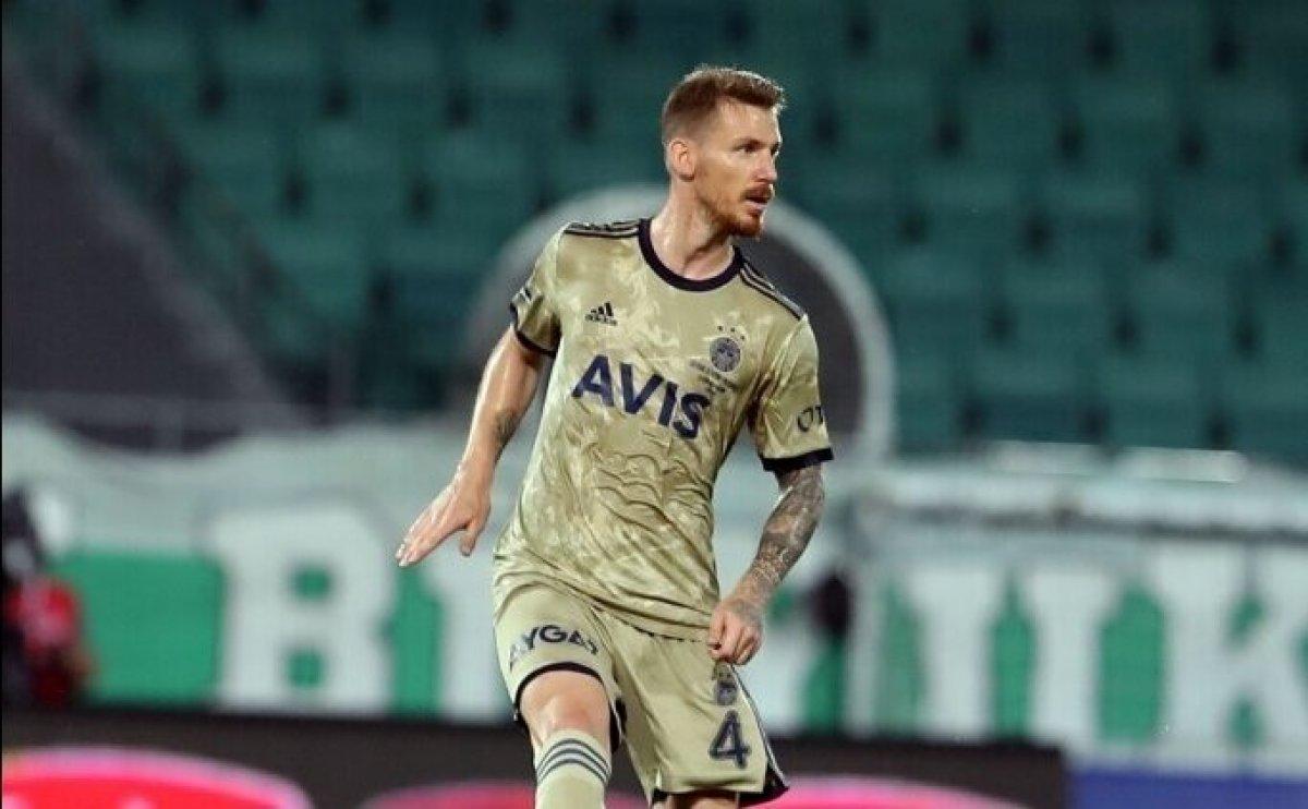 Fenerbahçe'nin Ankaragücü maçı kadrosu belli oldu