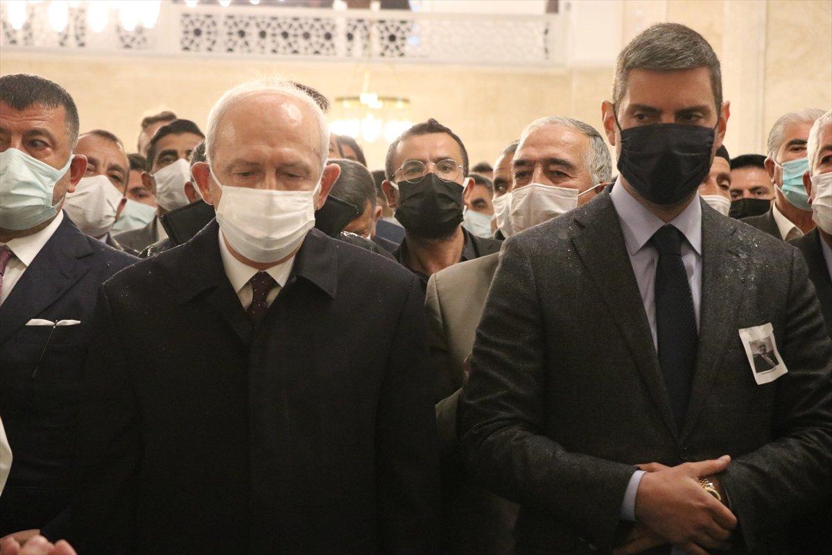 Kemal Kılıçdaroğlu, Cemil Erhan'ın cenaze törenine katıldı