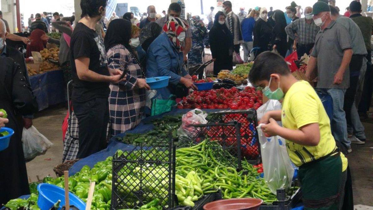 Kocaeli'de pazarlar doldu