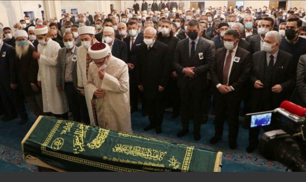 Kemal Kılıçdaroğlu, Cemil Erhan'ın cenaze törenine katıldı