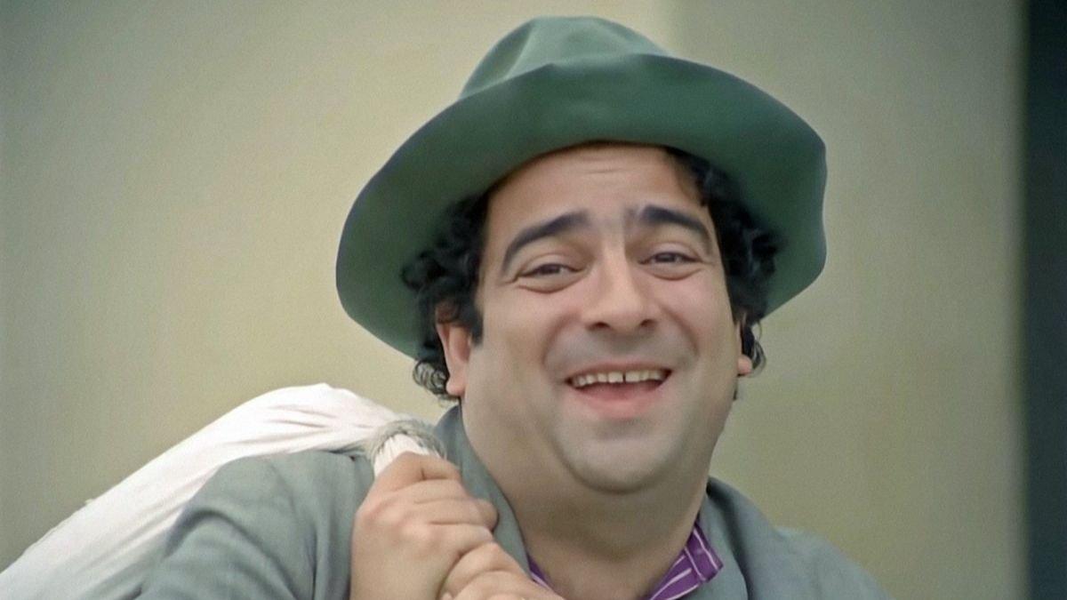 Türk sinemasının gülen ve güldüren yüzü: Zeki Alasya