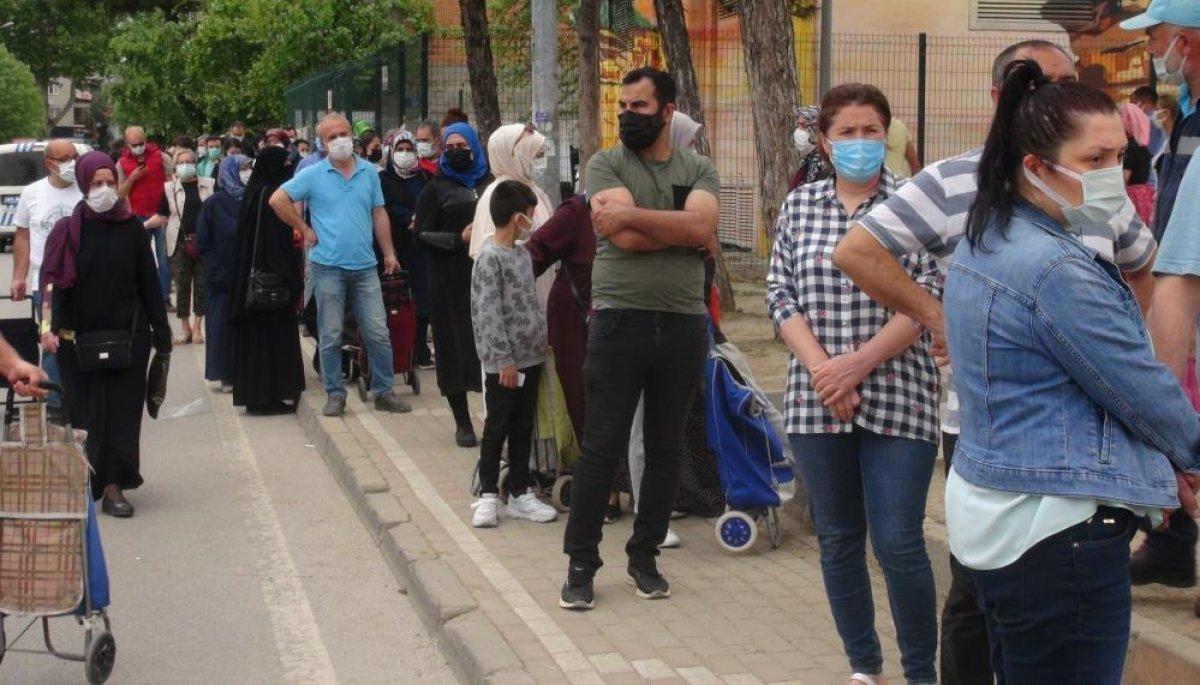 Kocaeli'de pazarlar doldu