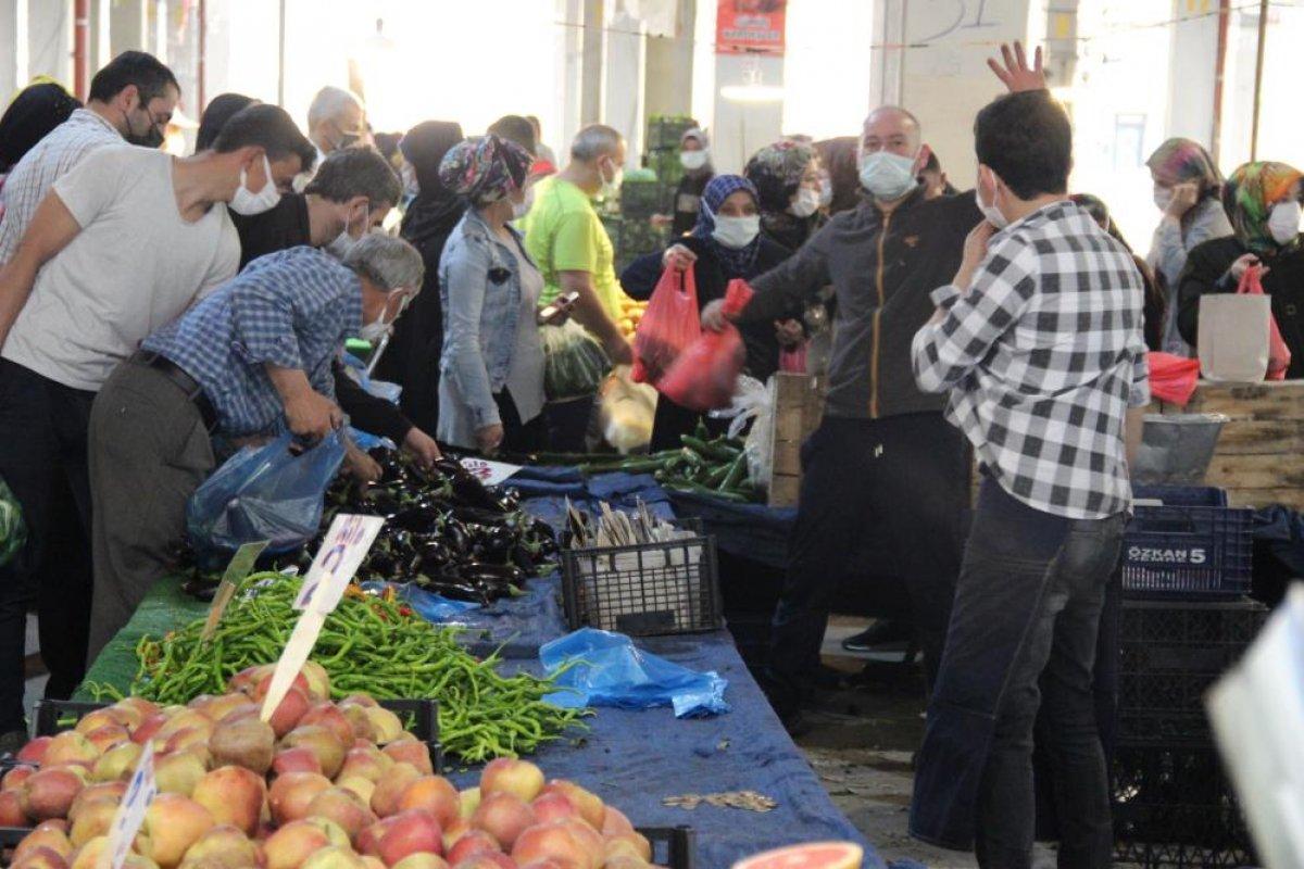 Kocaeli'de pazarlar doldu