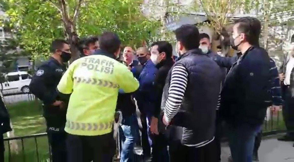 Erzurum'da polisle vatandaş arasında cami gerginliği