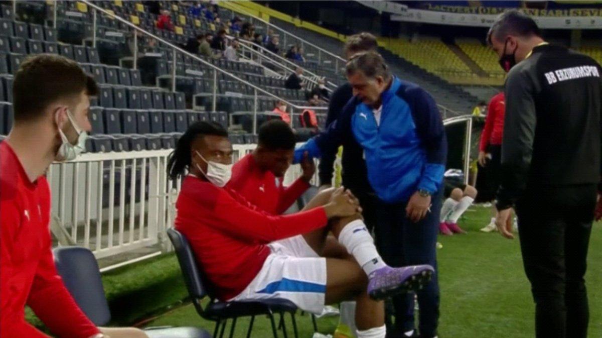 Yılmaz Vural Erzurumspor'dan ayrıldı