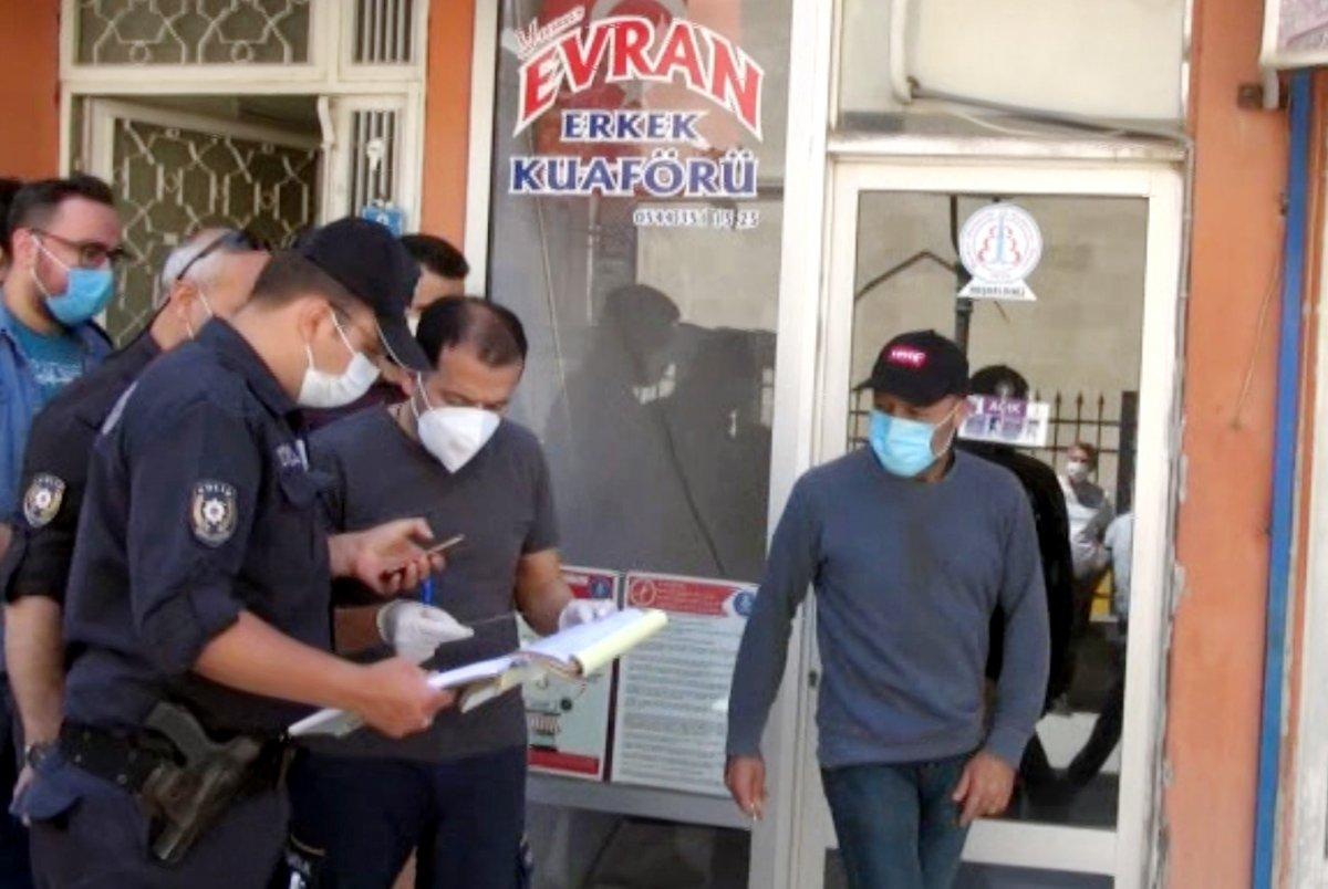 Burdur'da çıplak kişi, polisi harekete geçirdi