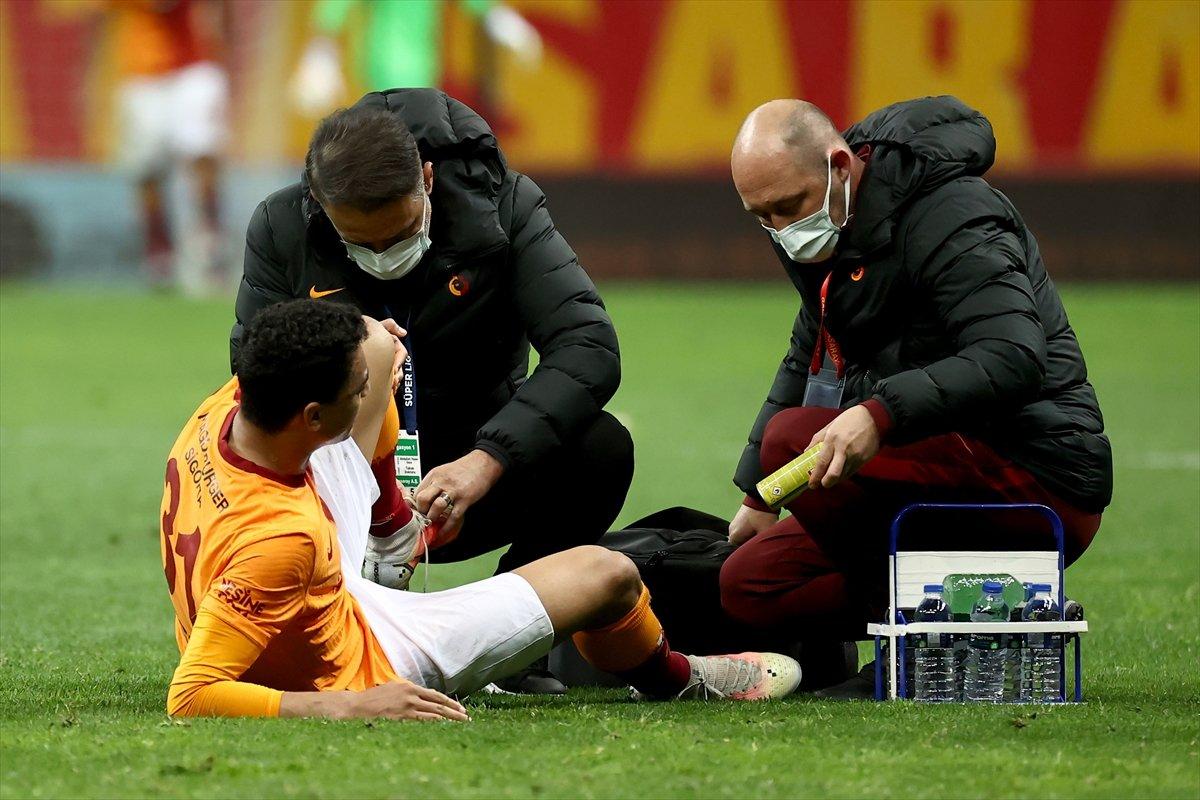 Mostafa Mohamed'in bileği burkuldu