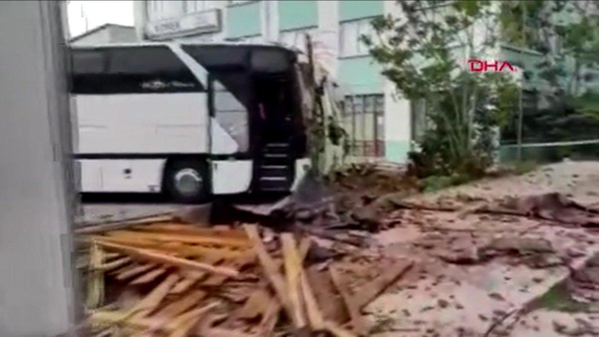 Konya’da etkili olan kum fırtınası kameraya yansıdı