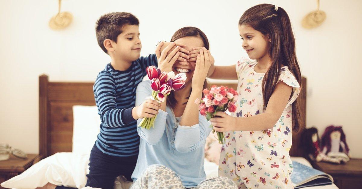 Kutlama mesajları: Eşe, ablaya, teyzeye, halaya Anneler Günü mesajları 2021