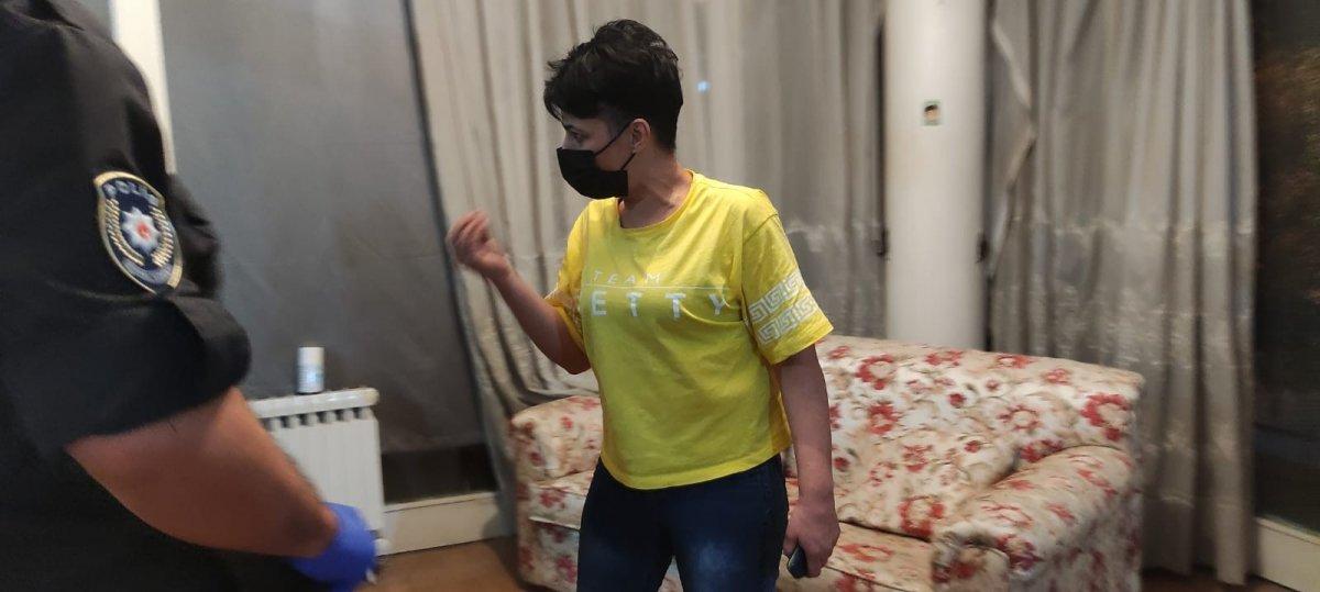 Denizli'de kumarhane işletmecisi kadın polislere isyan etti