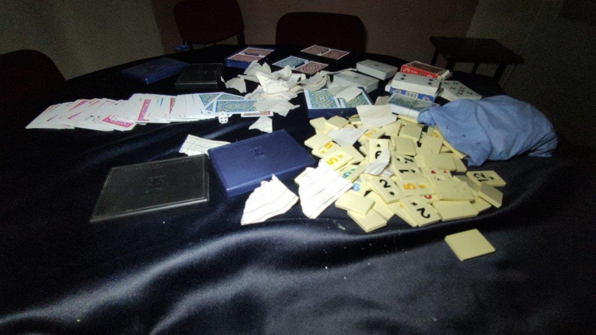 Denizli'de kumarhane işletmecisi kadın polislere isyan etti