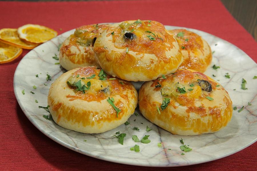 Sahurda çayla: Mini pizza