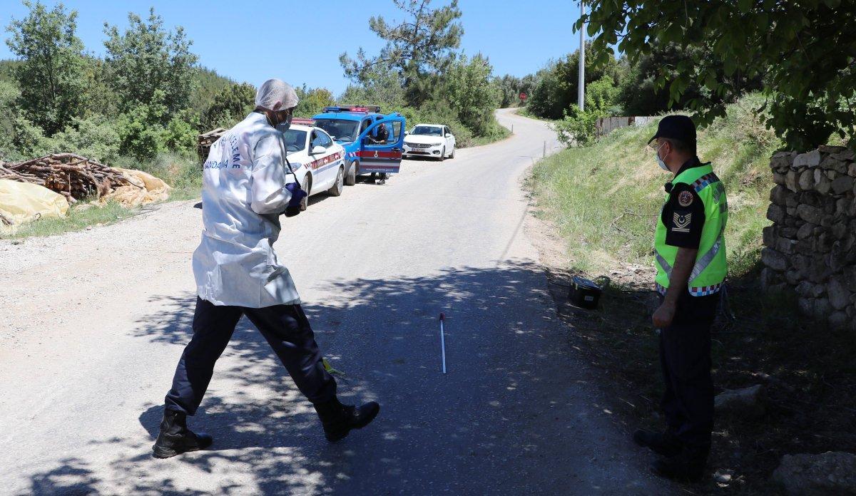 Denizli'de, sokak ortasında yaralı bulunan kadın kurtarılamadı