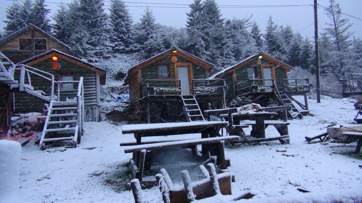 Rize yaylalarında kar sürprizi