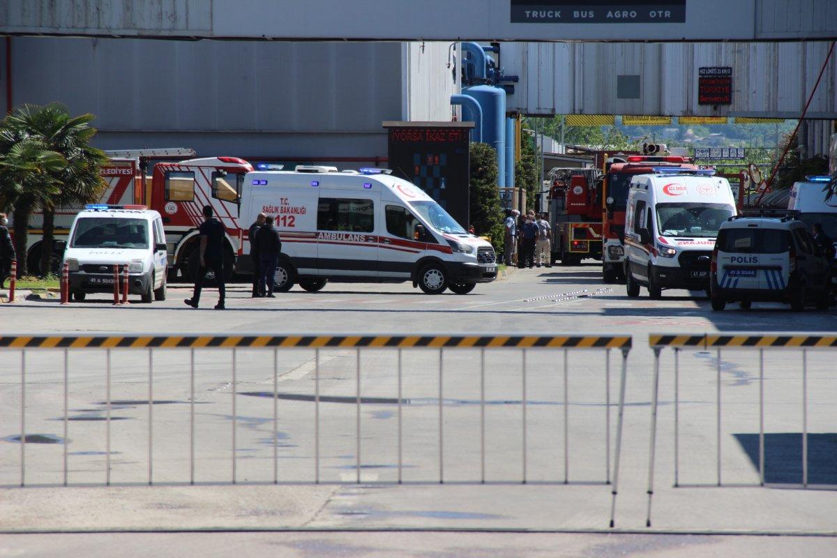 Kocaeli’de lastik fabrikasında yangın