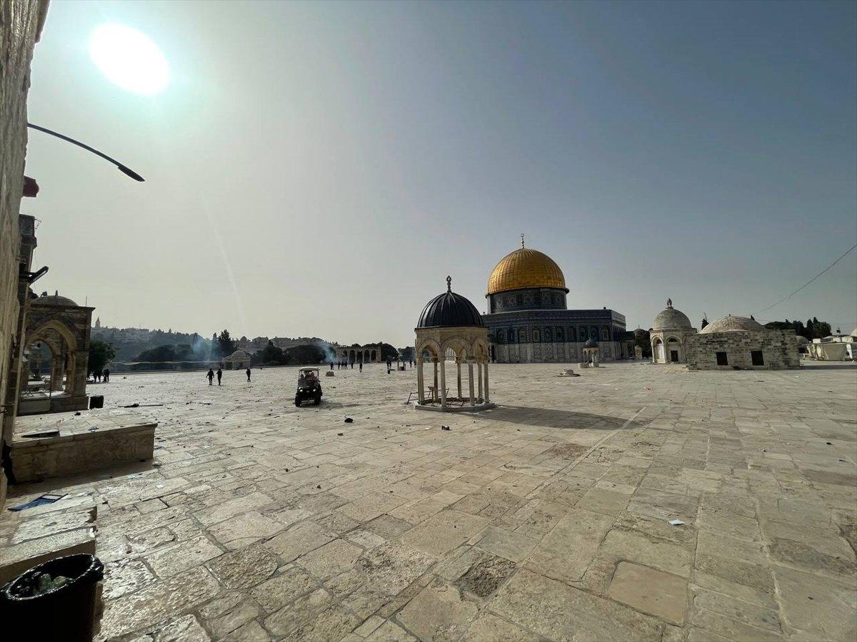 İsrail polisinden nöbet tutan Filistinlilere sert müdahale