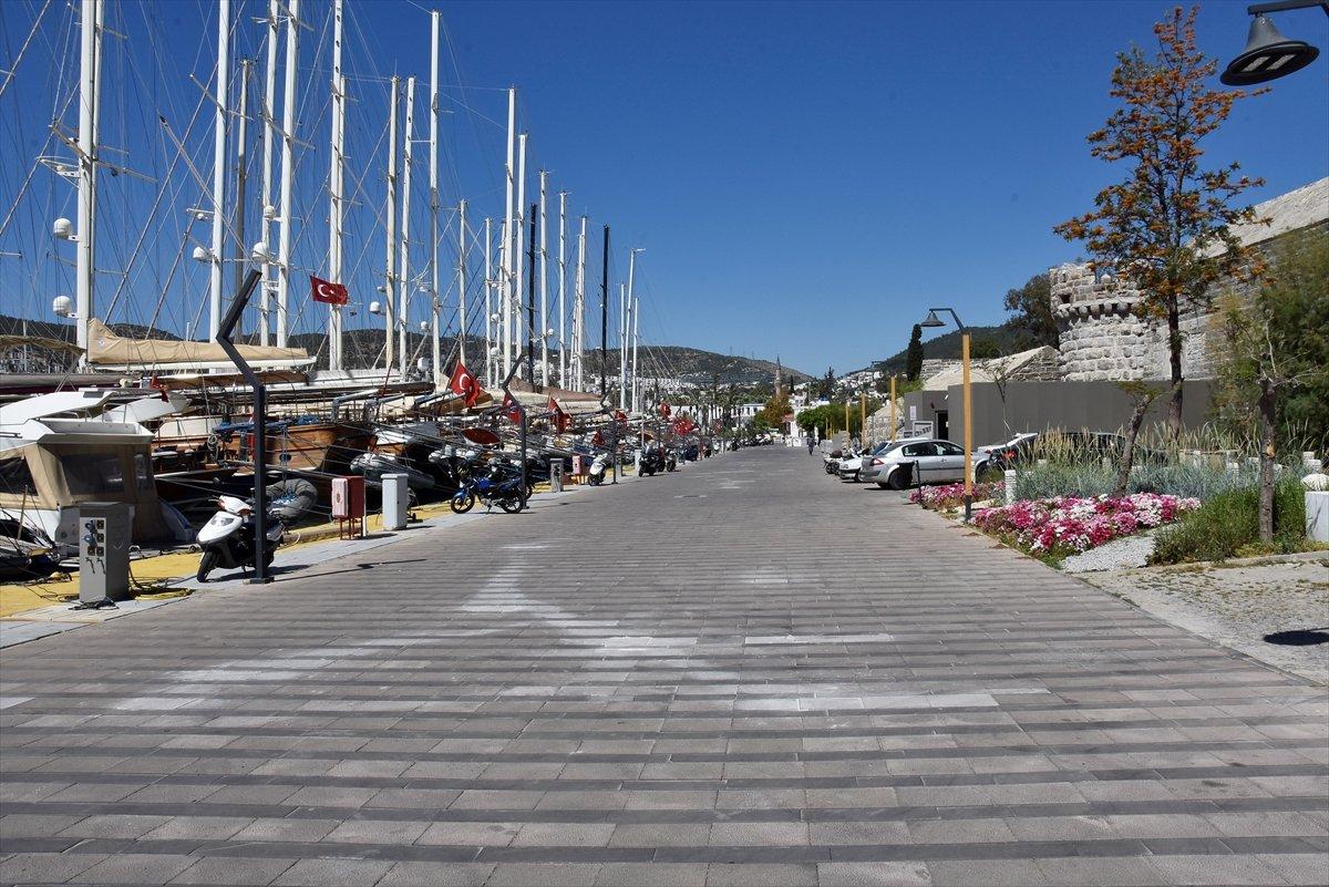 Antalya ve Muğla'da tam kapanma sessizliği sürüyor