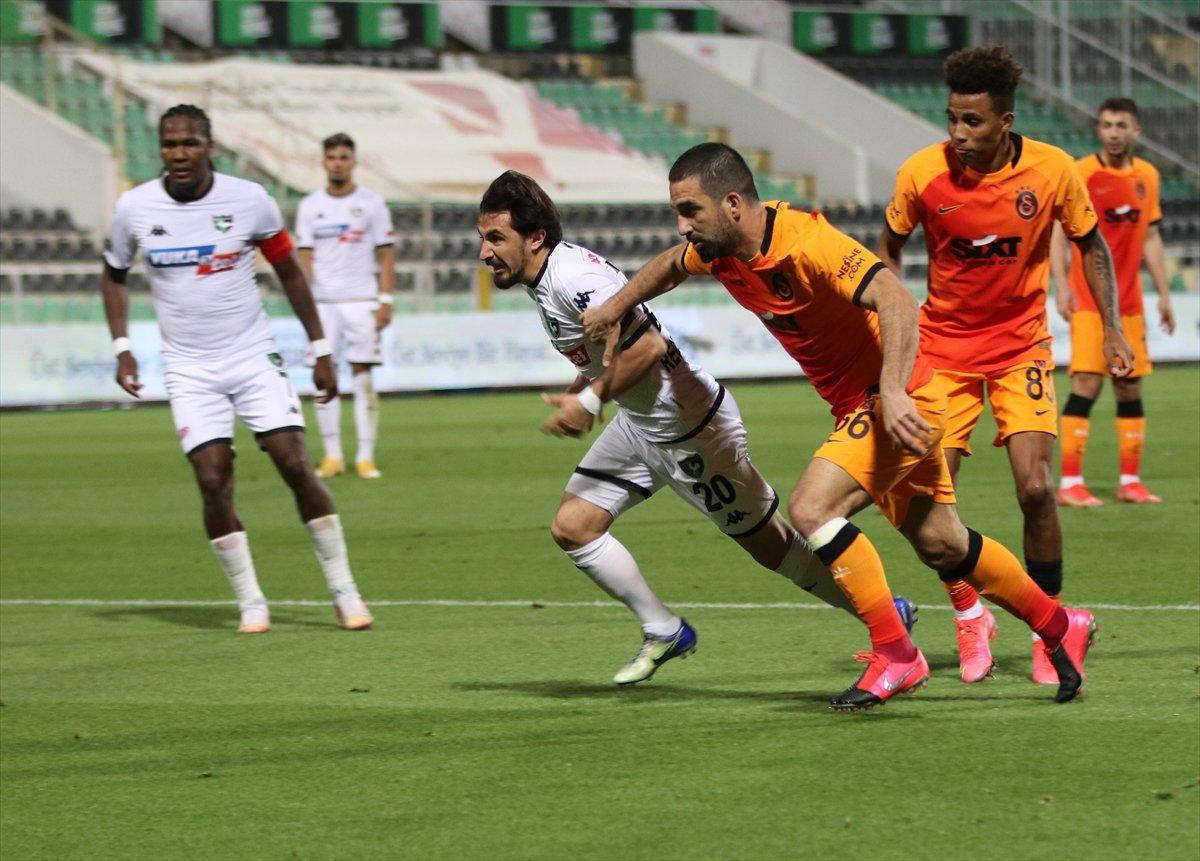 Galatasaray deplasmanda Denizlispor'u 4-1 yendi