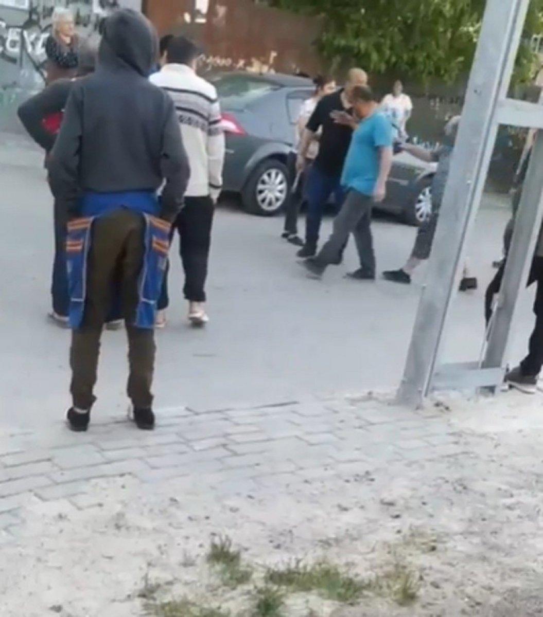 Avcılar'daki baltalı kavgada 1 kişi yaralandı