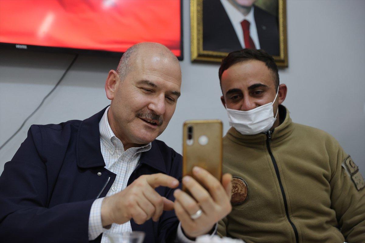 Cumhurbaşkanı Erdoğan, Mehmetçik ile bayramlaştı