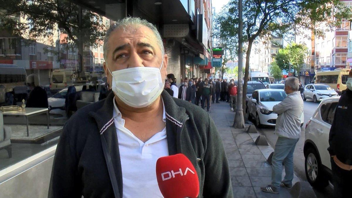 Esenlerde baklavacı önünde uzun kuyruklar oluştu