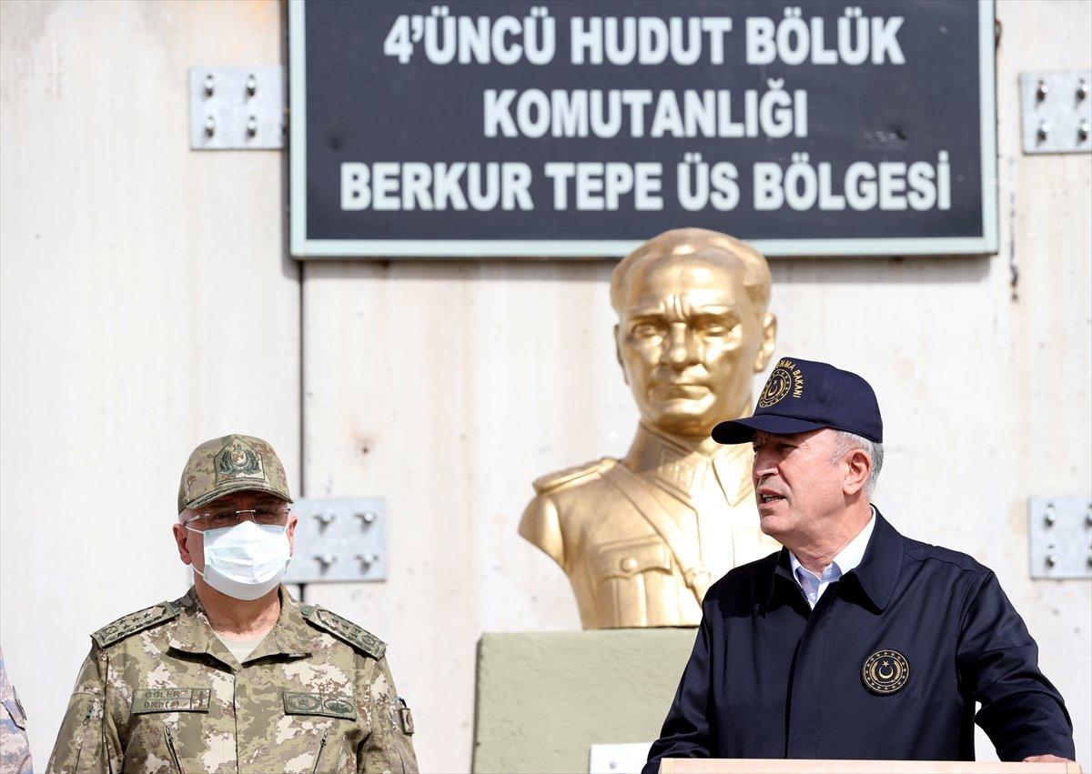 Hulusi Akar: S-400 kimse için tehdit değil