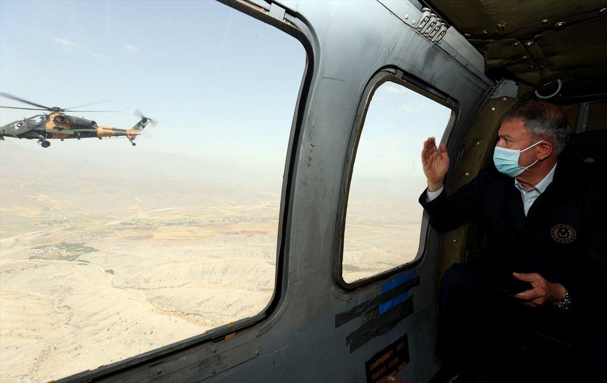 Hulusi Akar: S-400 kimse için tehdit değil