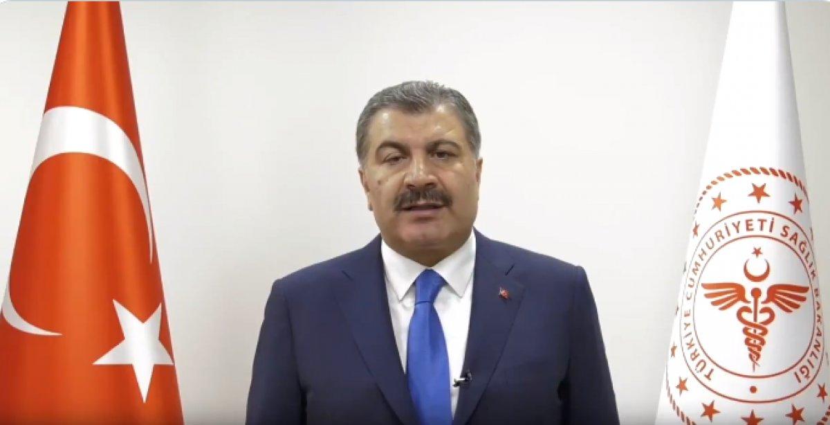 Bakan Koca'dan bayram mesajı: Kısıtlamaların kademeli olarak kalkacağı günlere ulaşıyoruz