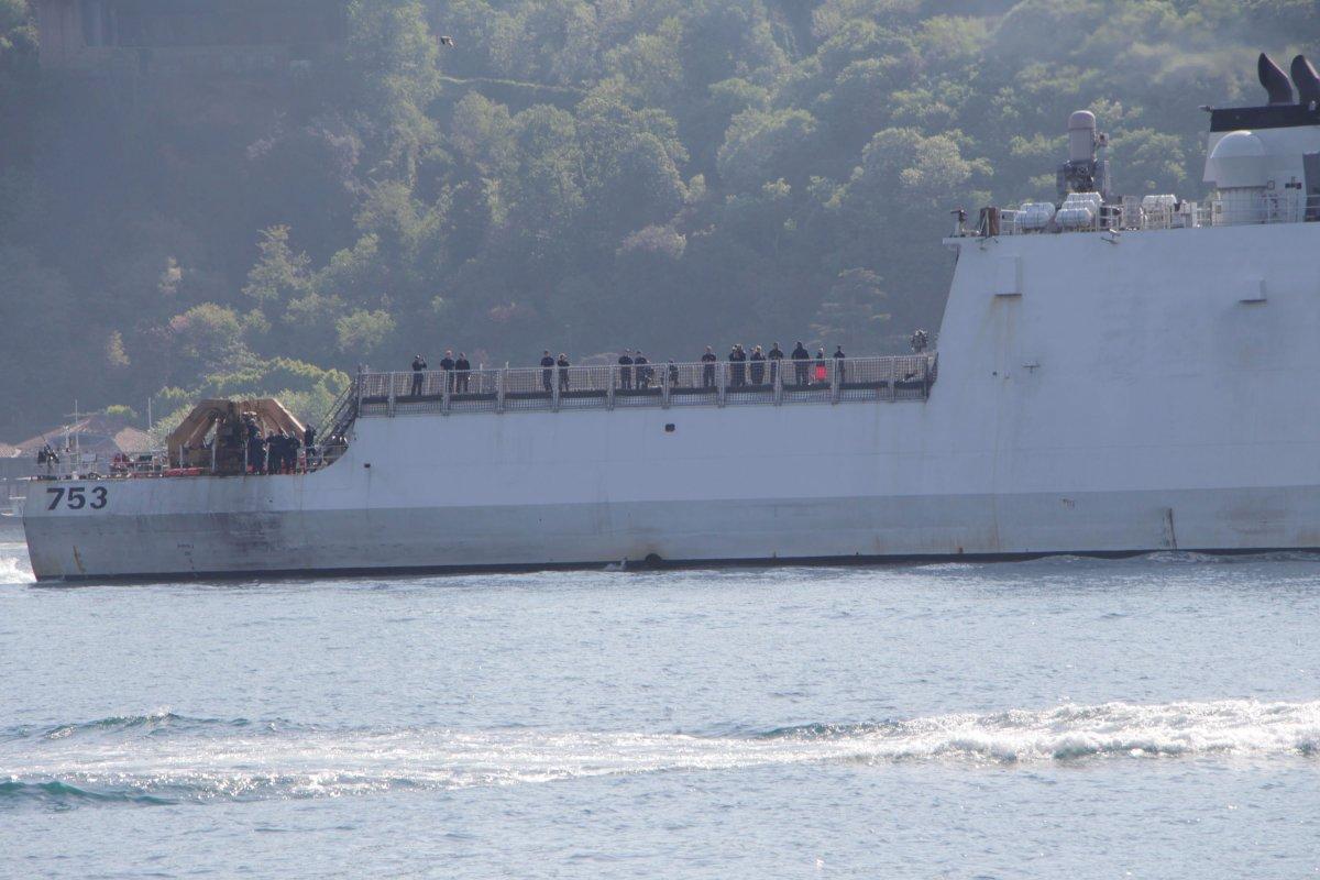 ABD gemisi Karadeniz'den ayrıldı