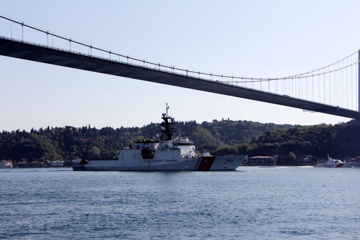 ABD gemisi Karadeniz'den ayrıldı