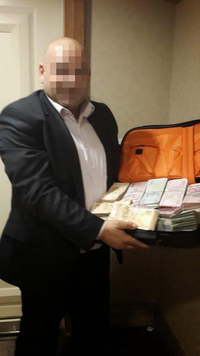 Antalya'da aracını borç olarak verdi, dolandırıldı