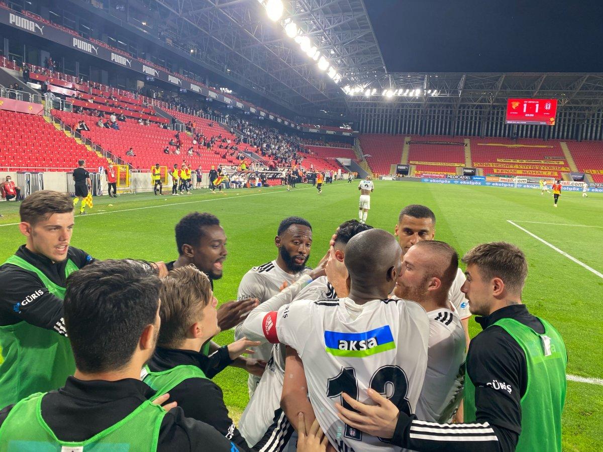 2020-2021 sezonu şampiyonu Beşiktaş