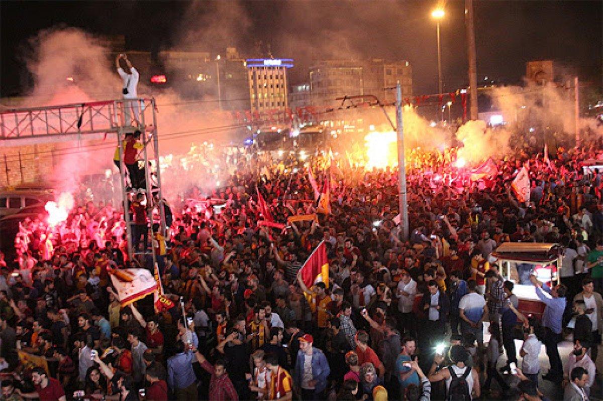 Sokakta şampiyonluk kutlamak yasak mı? Kutlama yapmak isteyenler..