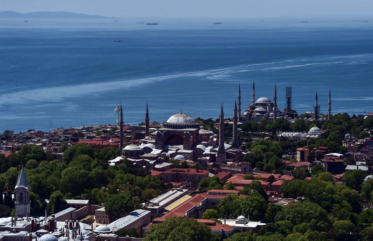 İstanbul'un tarihi ve turistik yerleri havadan görüntülendi