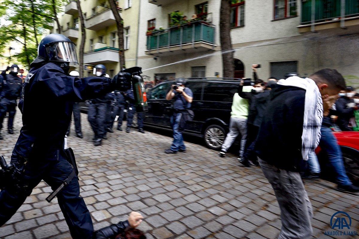 Berlin’de Filistin’e destek mitingleri