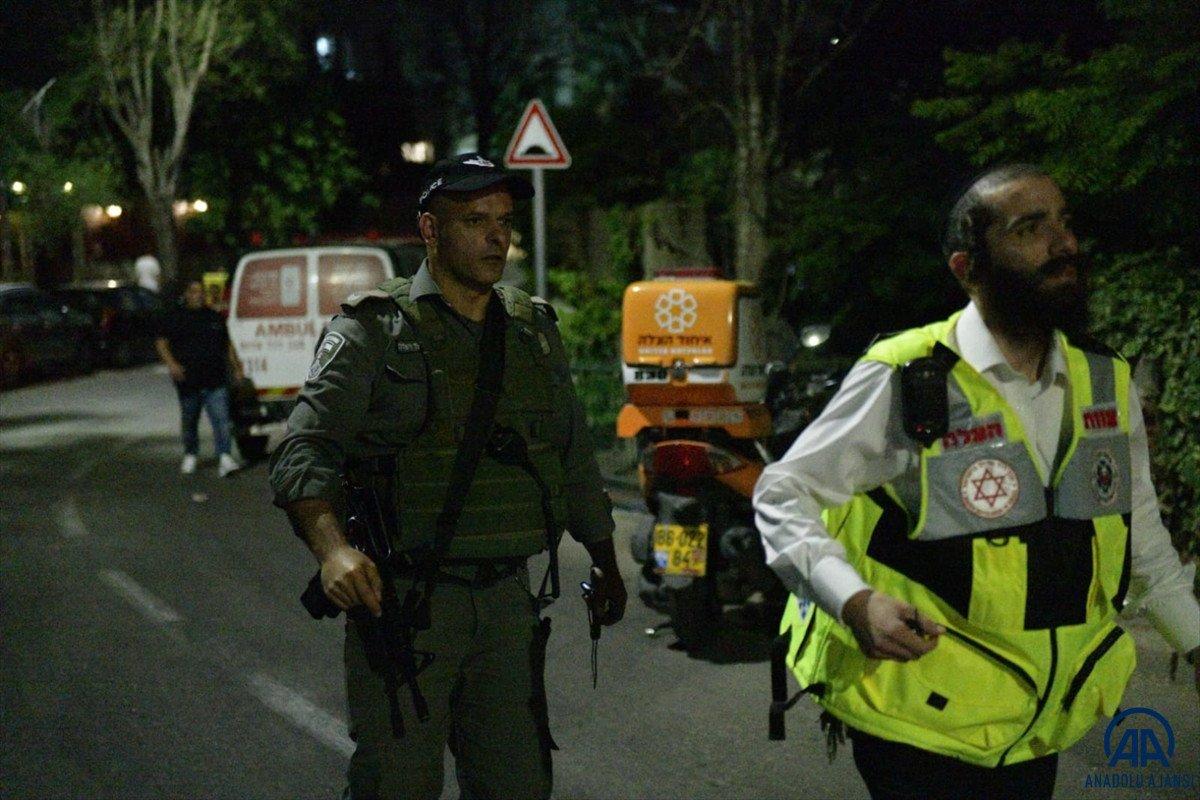 Kudüs'te sinagog ayininde tribün çöktü