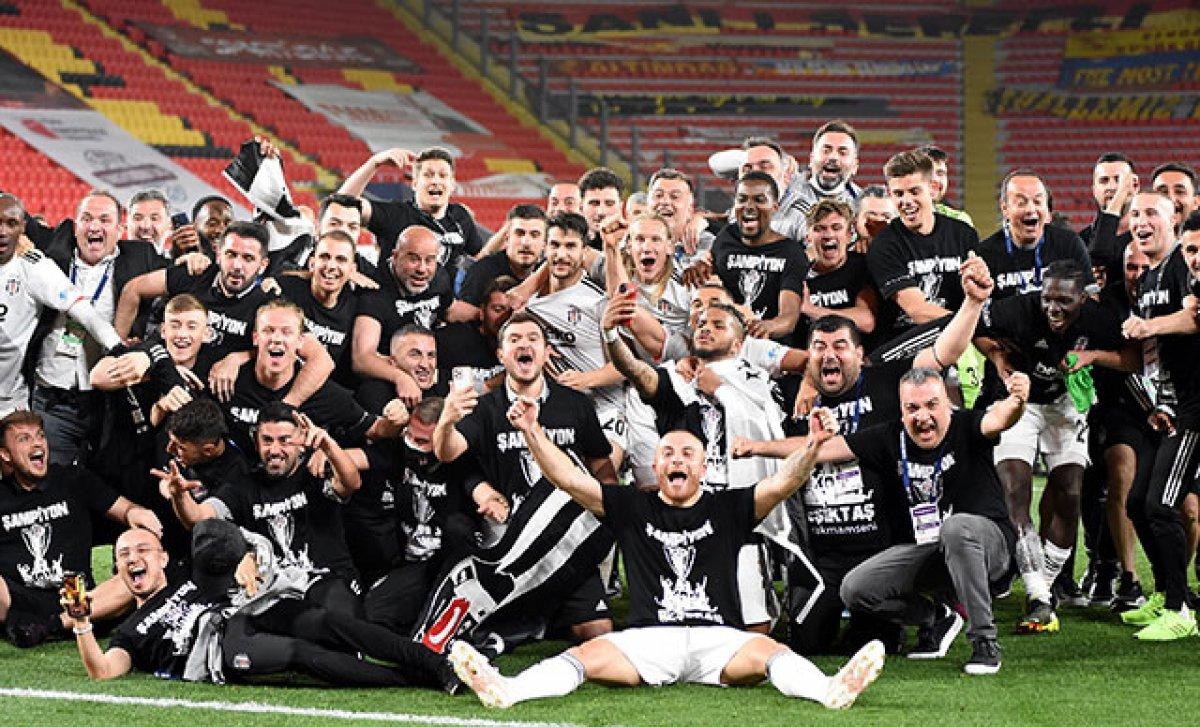 Milli Savunma Bakanlığı Beşiktaş'ı tebrik etti