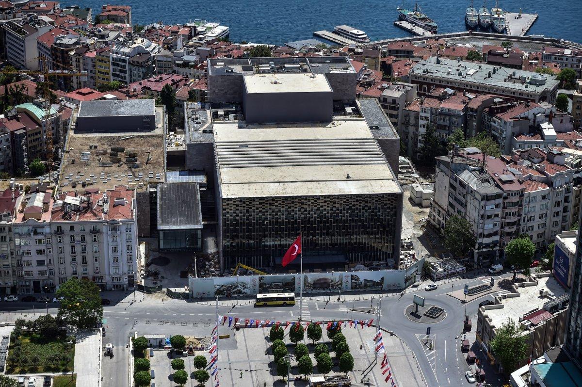 İstanbul'un tarihi ve turistik yerleri havadan görüntülendi